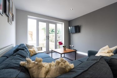 7 bed house, Bedford Street, Plasnewydd, Cardiff, CF243DB - Image 1